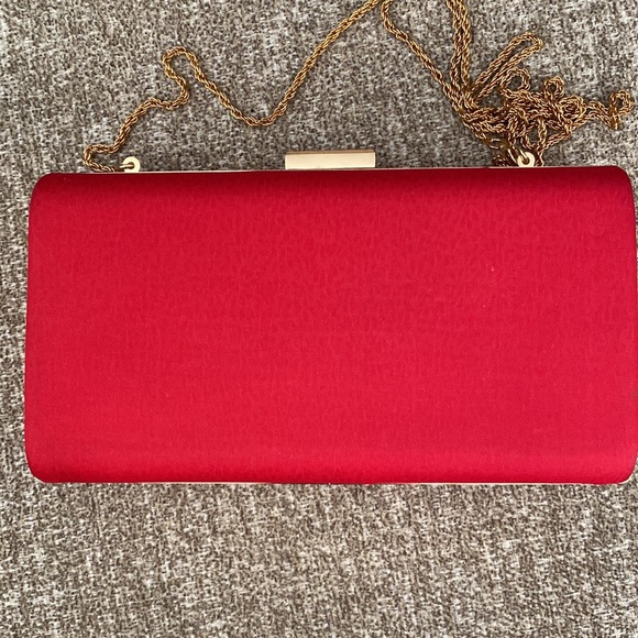 Red Synthetic Embroidered Clutch Purse - Picture 2 of 10